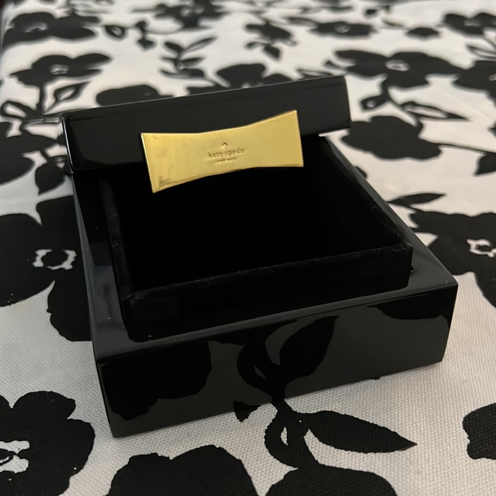Kate spade box garden street shiny black gold bow tie New York jewelry decor y2k - Picture 4 of 6